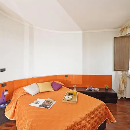 Iris P2-9 By Wonderful Italy Apartment Desenzano del Garda